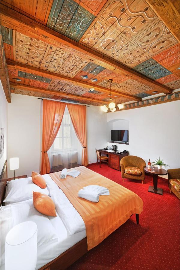 Hotel Lippert Прага Экстерьер фото